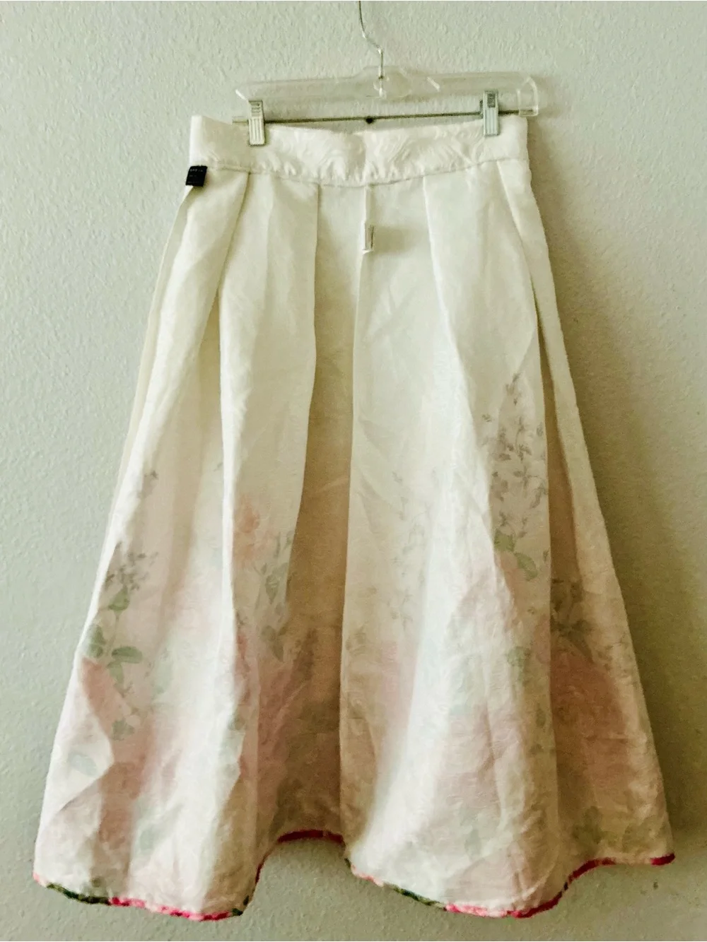 SHEIN L Belle Boxy Pleated Floral Jacquard White Circle Skirt  Floral Bouquet
